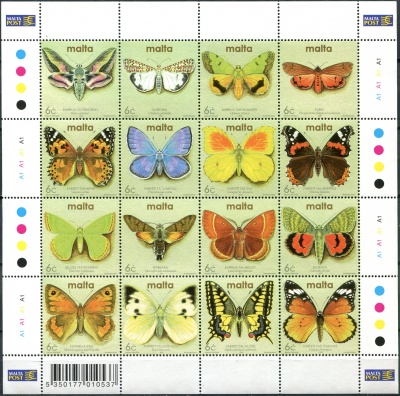 Мальта. 2002. Мотыльки и бабочки (Лист. MNH OG)