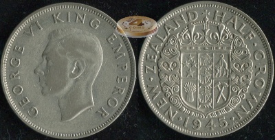 Новая Зеландия. 1/2 кроны. 1945 (VF-/VF+. Серебро)