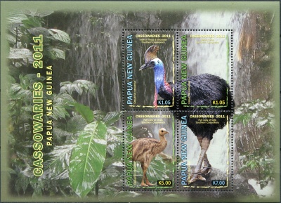 Папуа Новая Гвинея. 2011. Казуары (Малый лист. MNH OG)