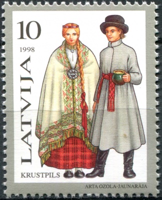 Латвия. 1998. Традиционные костюмы Крустпилса (Почтовая марка. MNH OG)