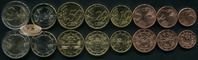 Австрия. Набор евро (8 монет. 2 биметалла) 2011
