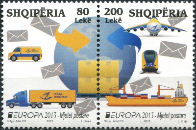 Албания. 2013. Почтовые транспортные средства (Сцепка. MNH OG)