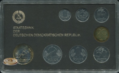 Германия (ГДР). Официальный набор (7 монет. 1 жетон) 1985